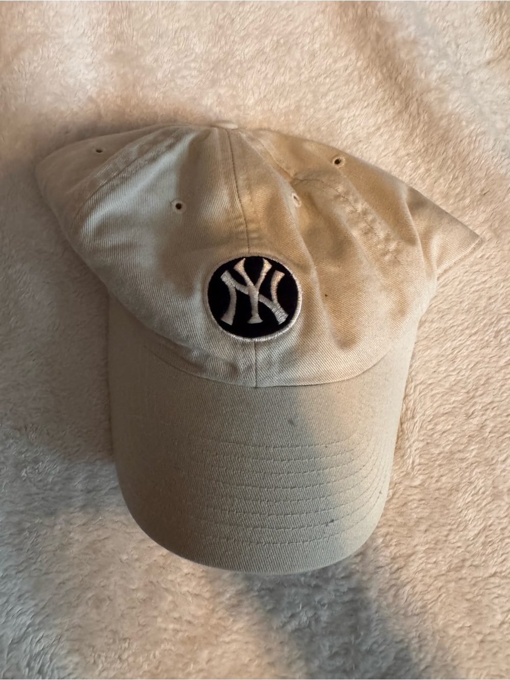 Lids Beige NY Embroidered Baseball Cap